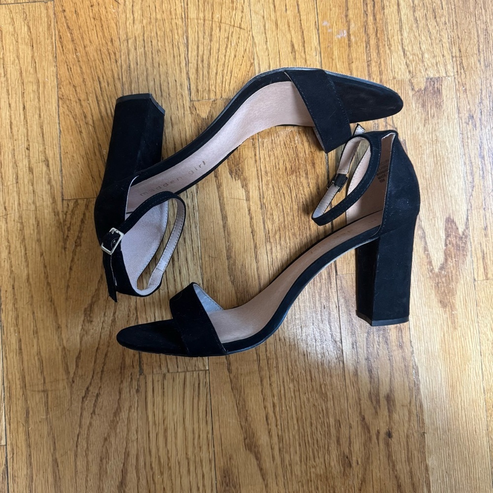 Madden Girl Bella Black Heels - Picture 5 of 6